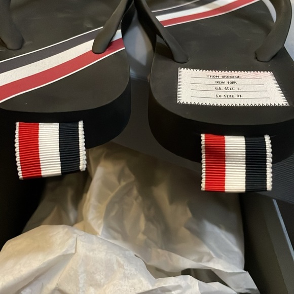 THOM BROWNE SANDALS - Picture 9 of 16